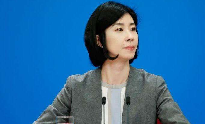爱看抖音的妈妈、爱用iPad的外婆、爱玩全民K歌的大姨……网络时代，原来你们