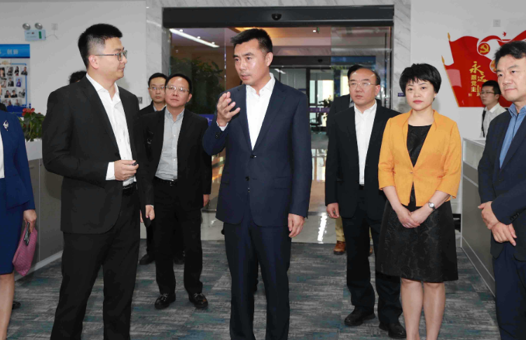 恩施市白杨坪镇多举措促食品药品安全