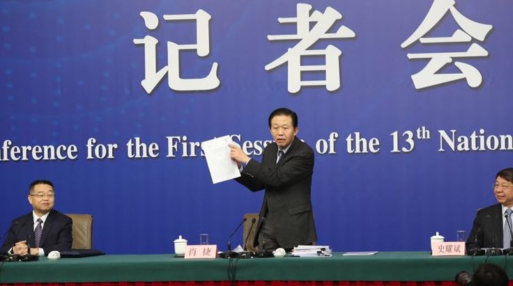 深情眷恋红土地